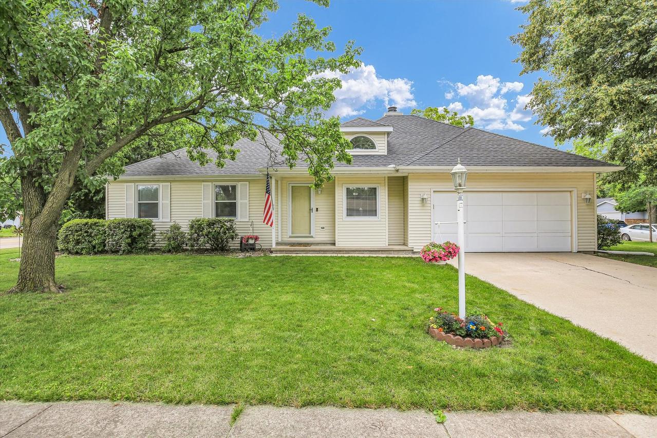 1901 Sumac Dr., Champaign, IL 61821