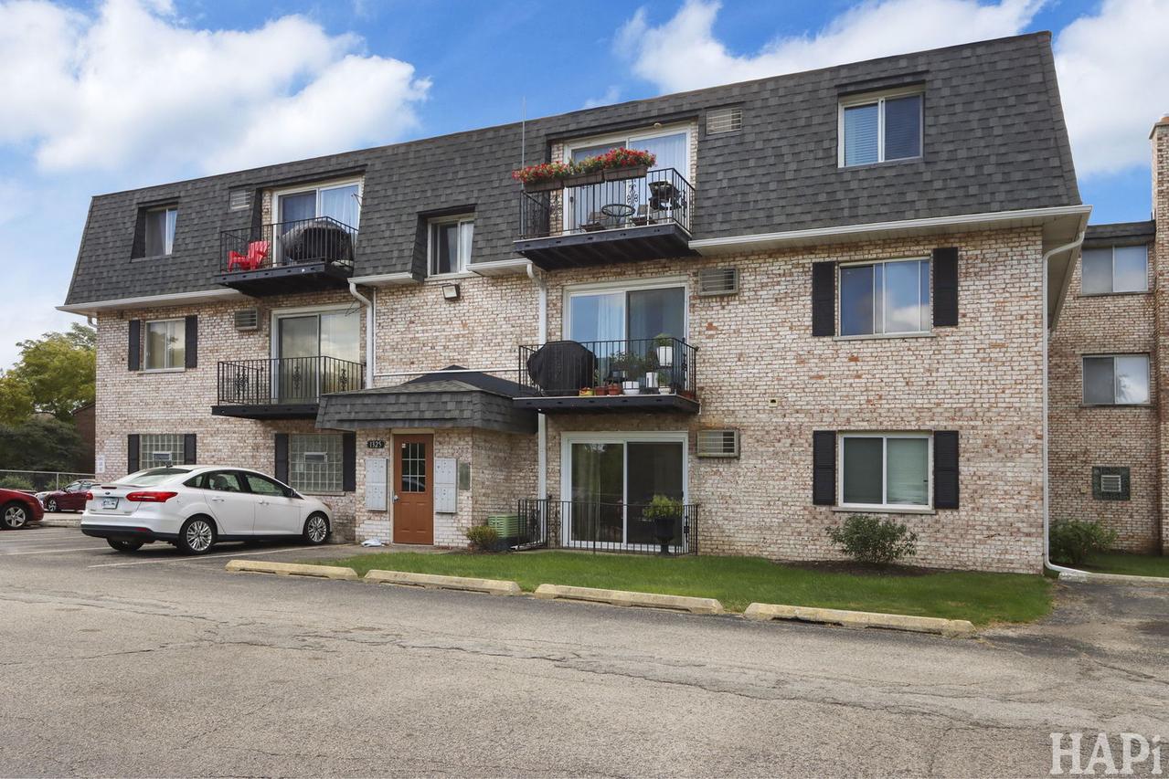 1325 N Baldwin Ct. #1-D, Palatine, IL 60074