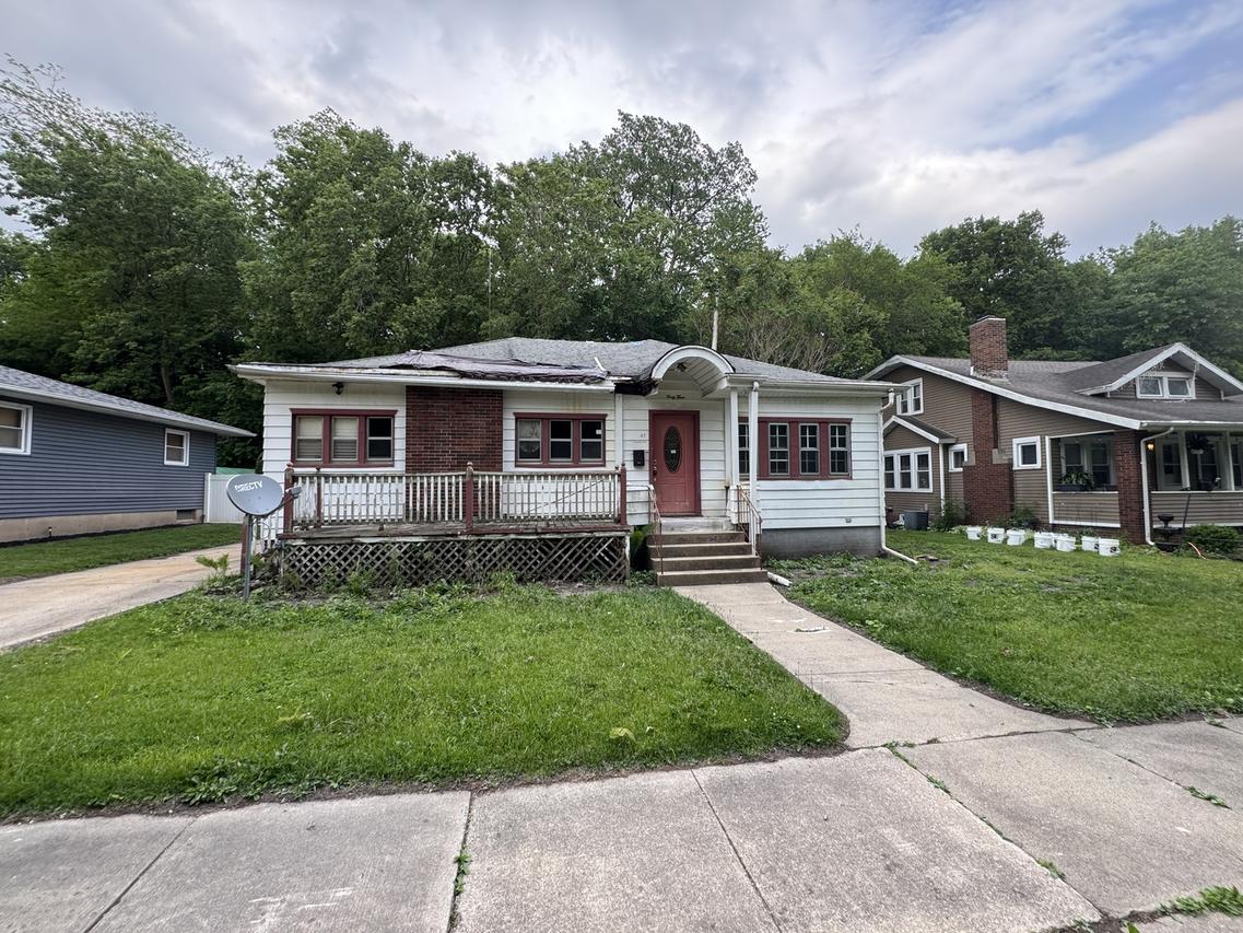 43 Westclox Ave., Peru, IL 61354