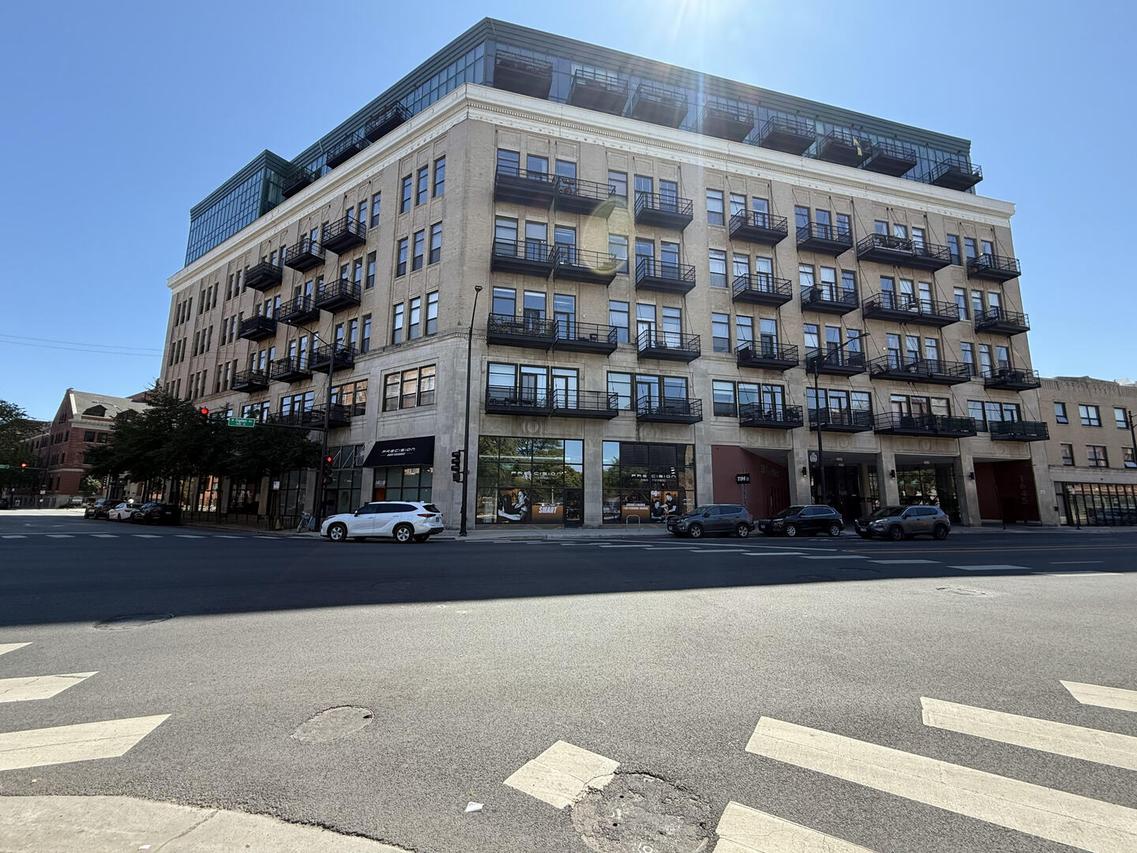 [Address Hidden by Seller], Chicago, IL 60612