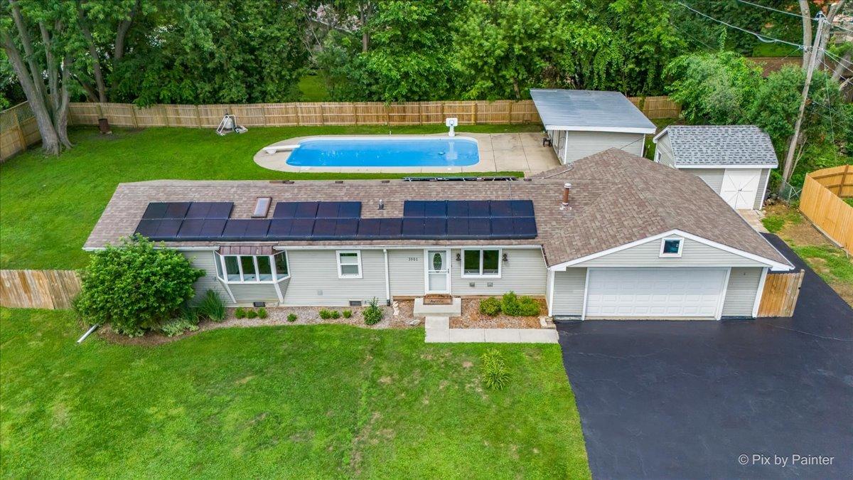 3901 Woodstock St., Wonder Lake, IL 60097