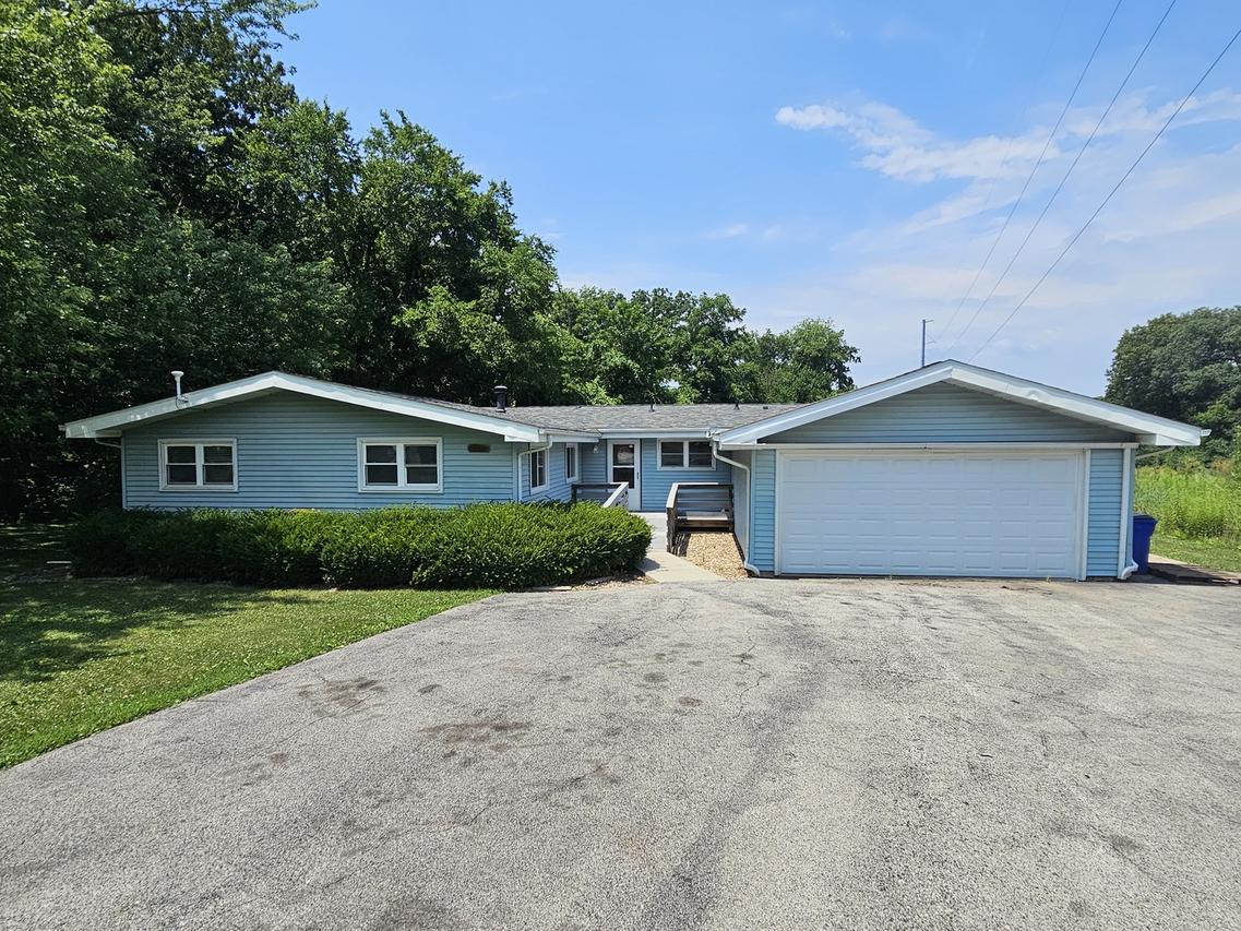 2875 N Vine St., Decatur, IL 62526