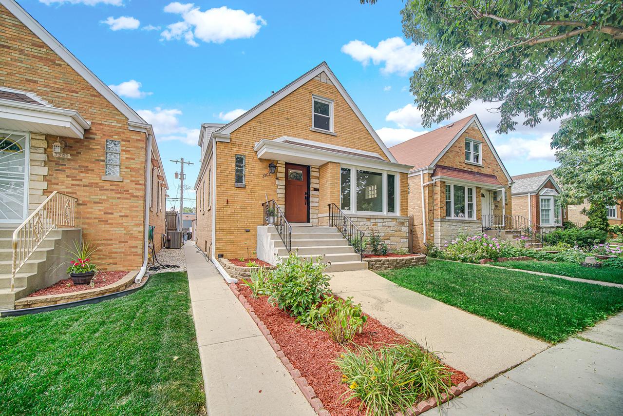 3304 N Neva Ave., Chicago, IL 60634