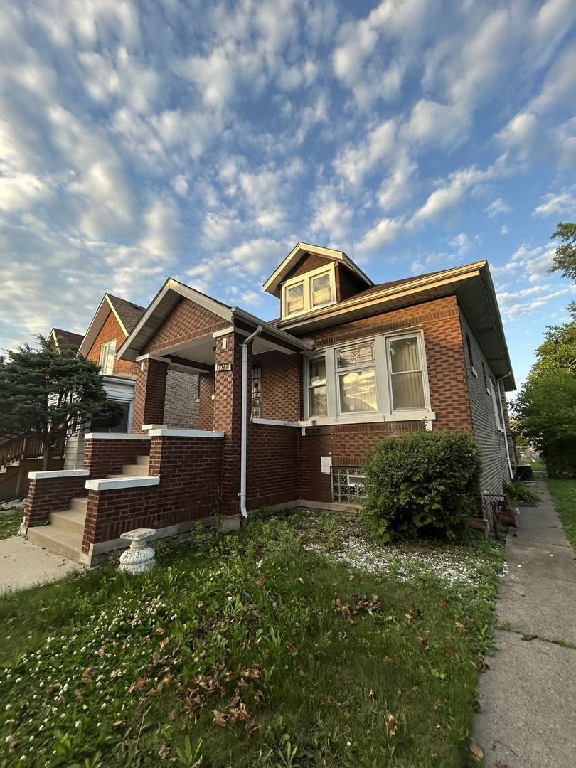 8427 S Peoria St., Chicago, IL 60620