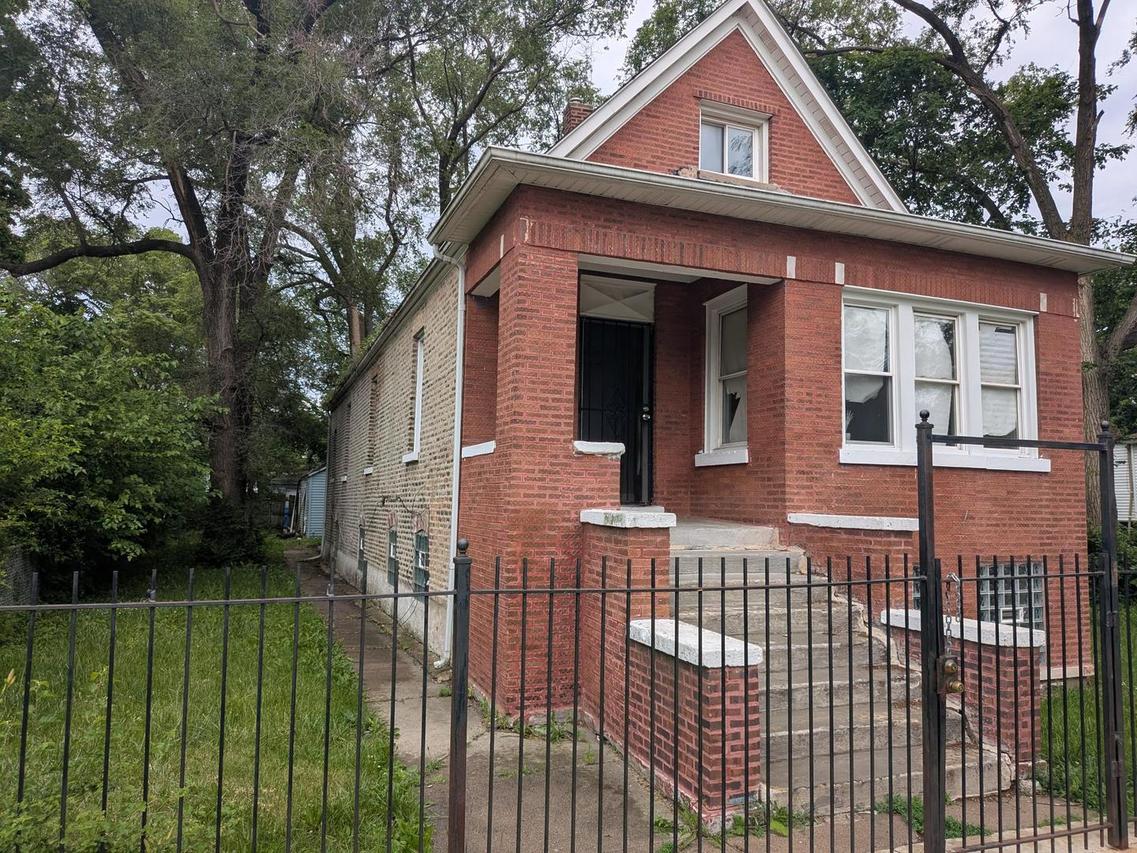 7017 S Hermitage Ave., Chicago, IL 60636