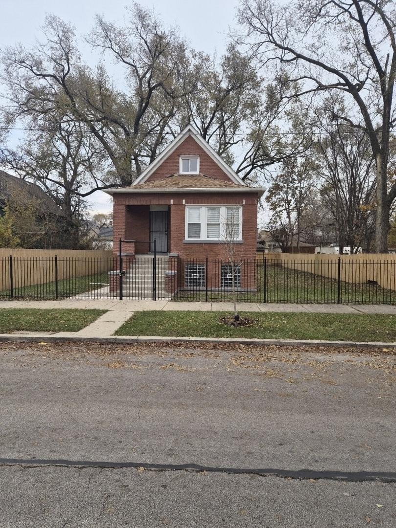 7017 S Hermitage Ave., Chicago, IL 60636