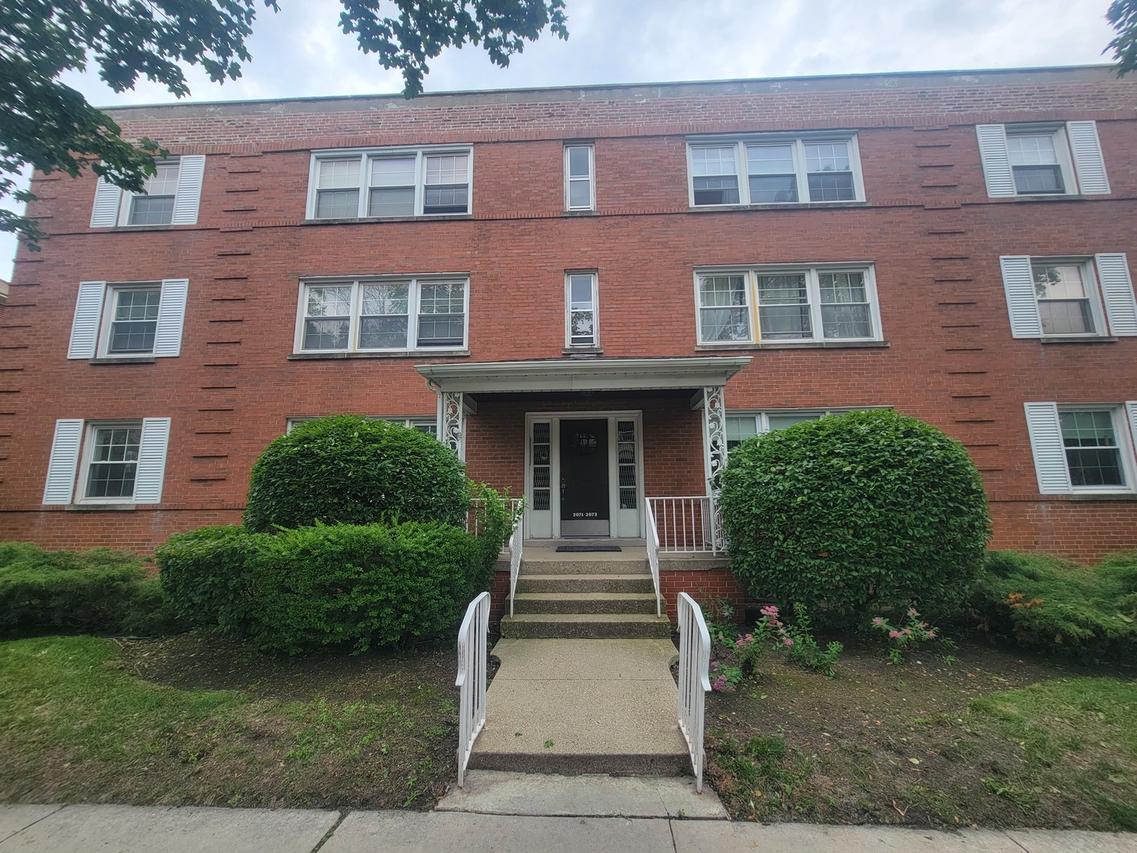 2071 W Farwell Ave. #1E, Chicago, IL 60645