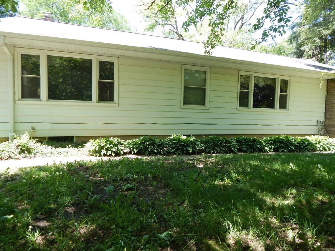 27375 W Nippersink Rd., Ingleside, IL 60041