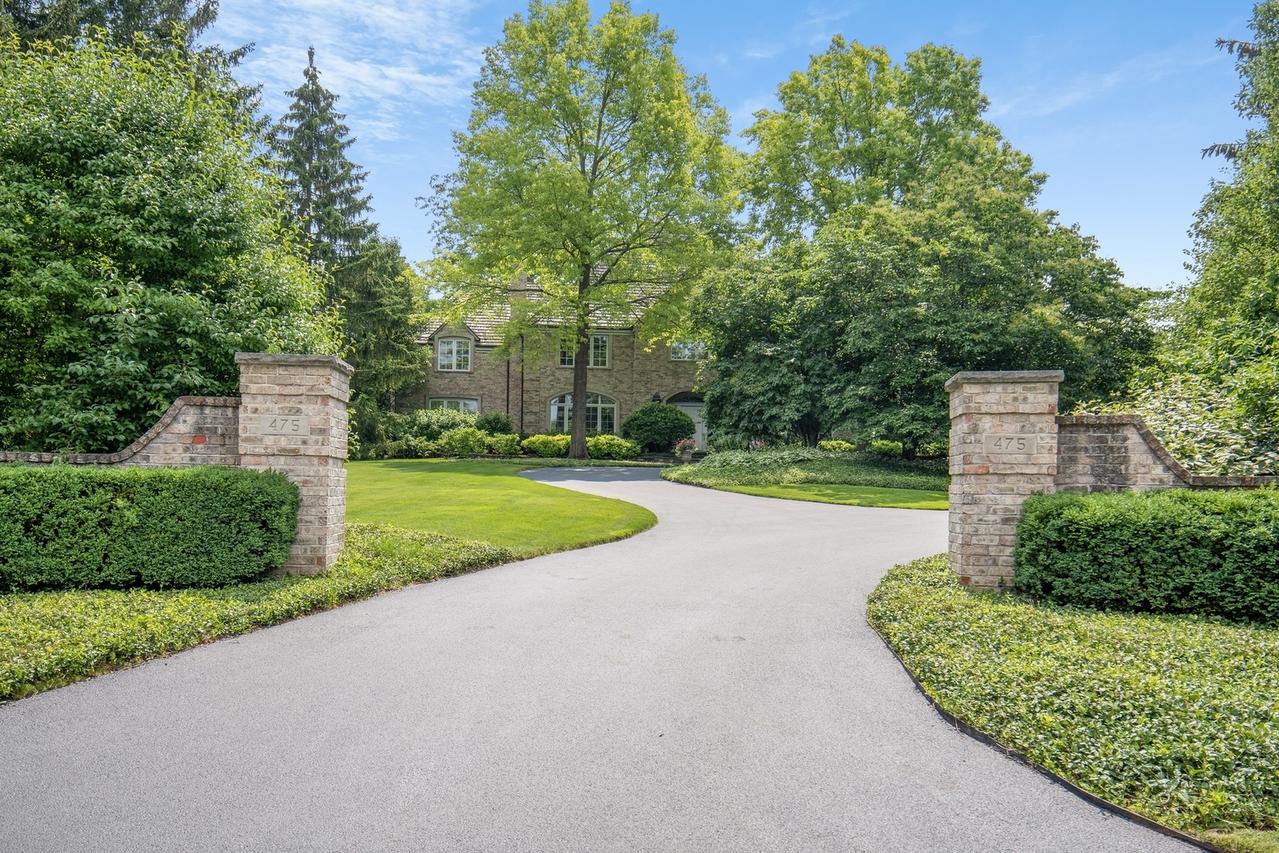 475 Red Fox Ln., Lake Forest, IL 60045