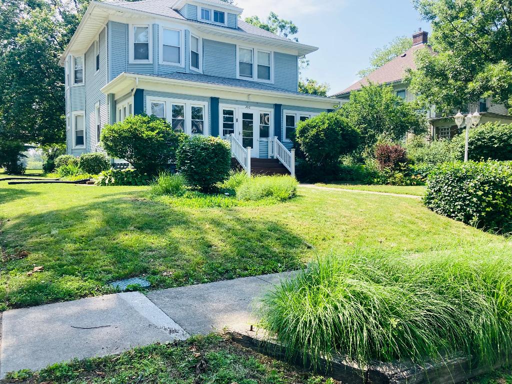 203 S Division St., Mahomet, IL 61853