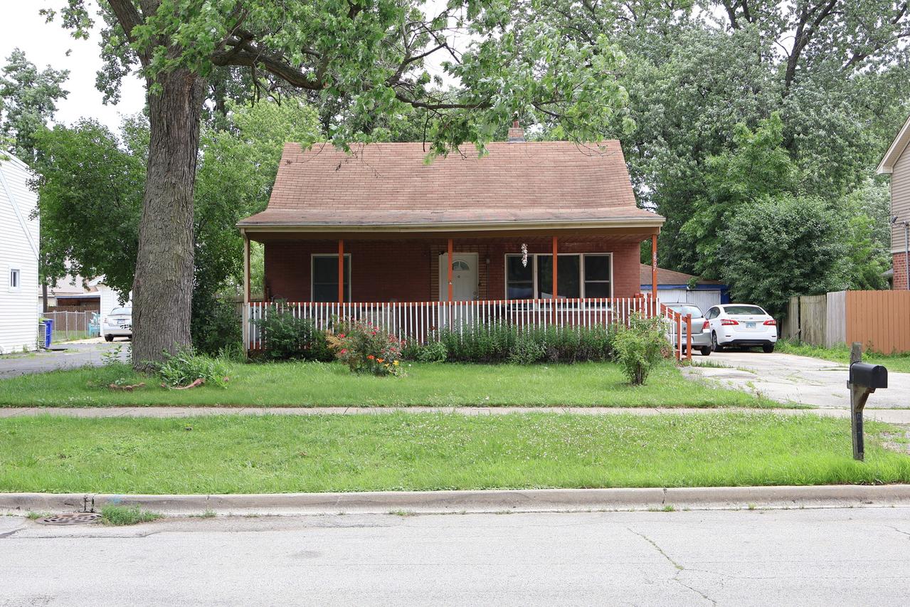 6807 S 79th Ave., Bridgeview, IL 60455