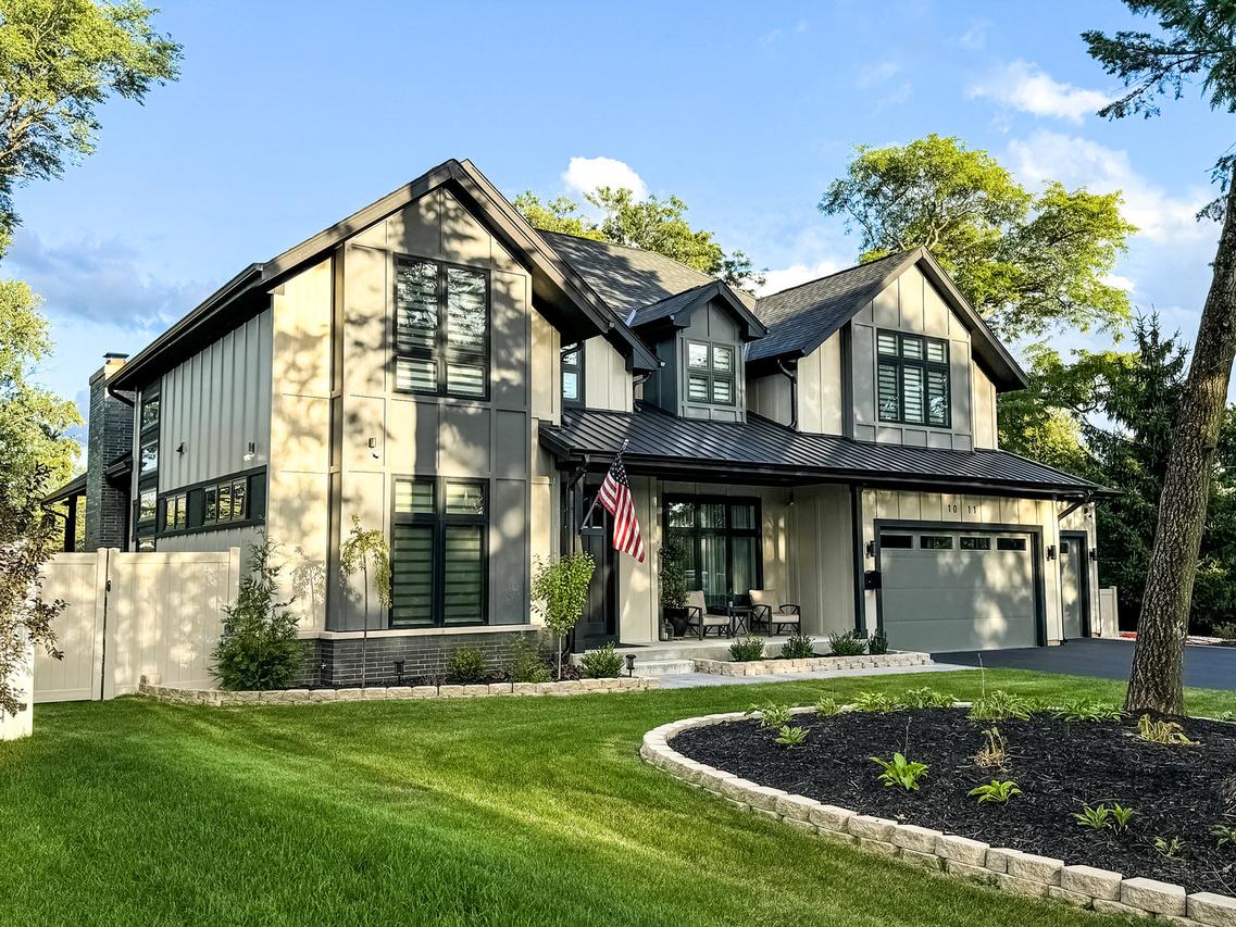 1011 Linden Leaf Dr., Glenview, IL 60025