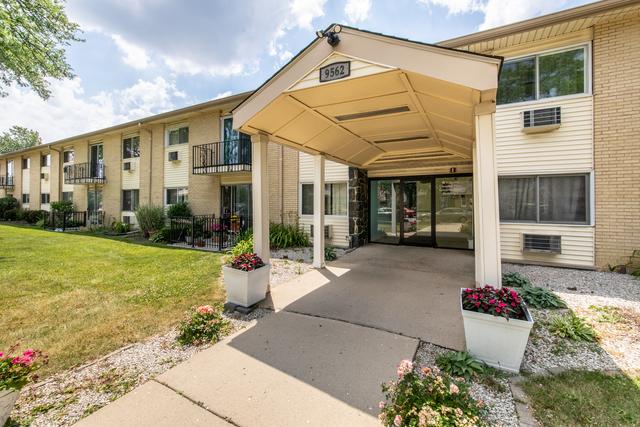 9562 Park Ln. #2H, Des Plaines, IL 60016