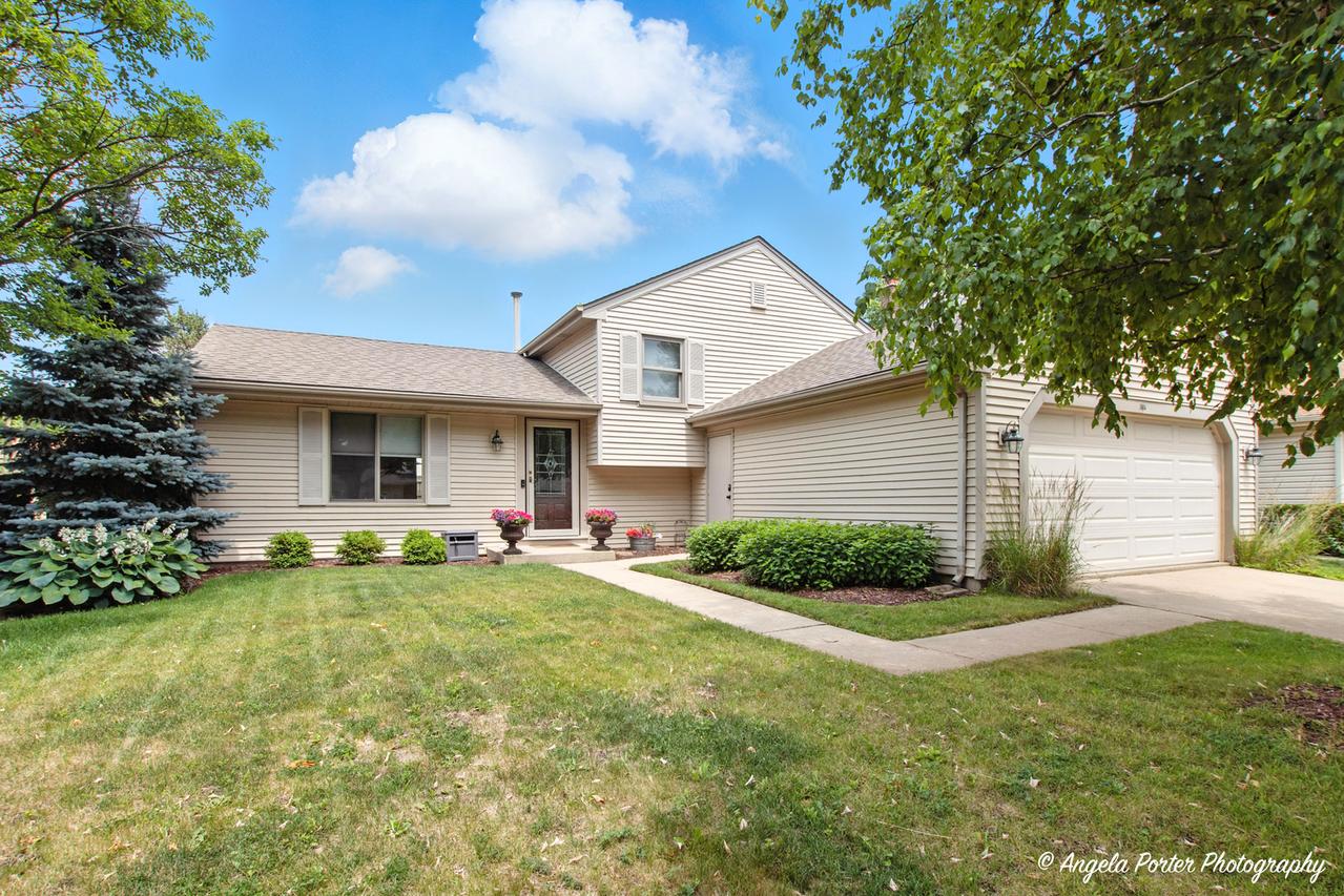 304 Appian Way, Vernon Hills, IL 60061