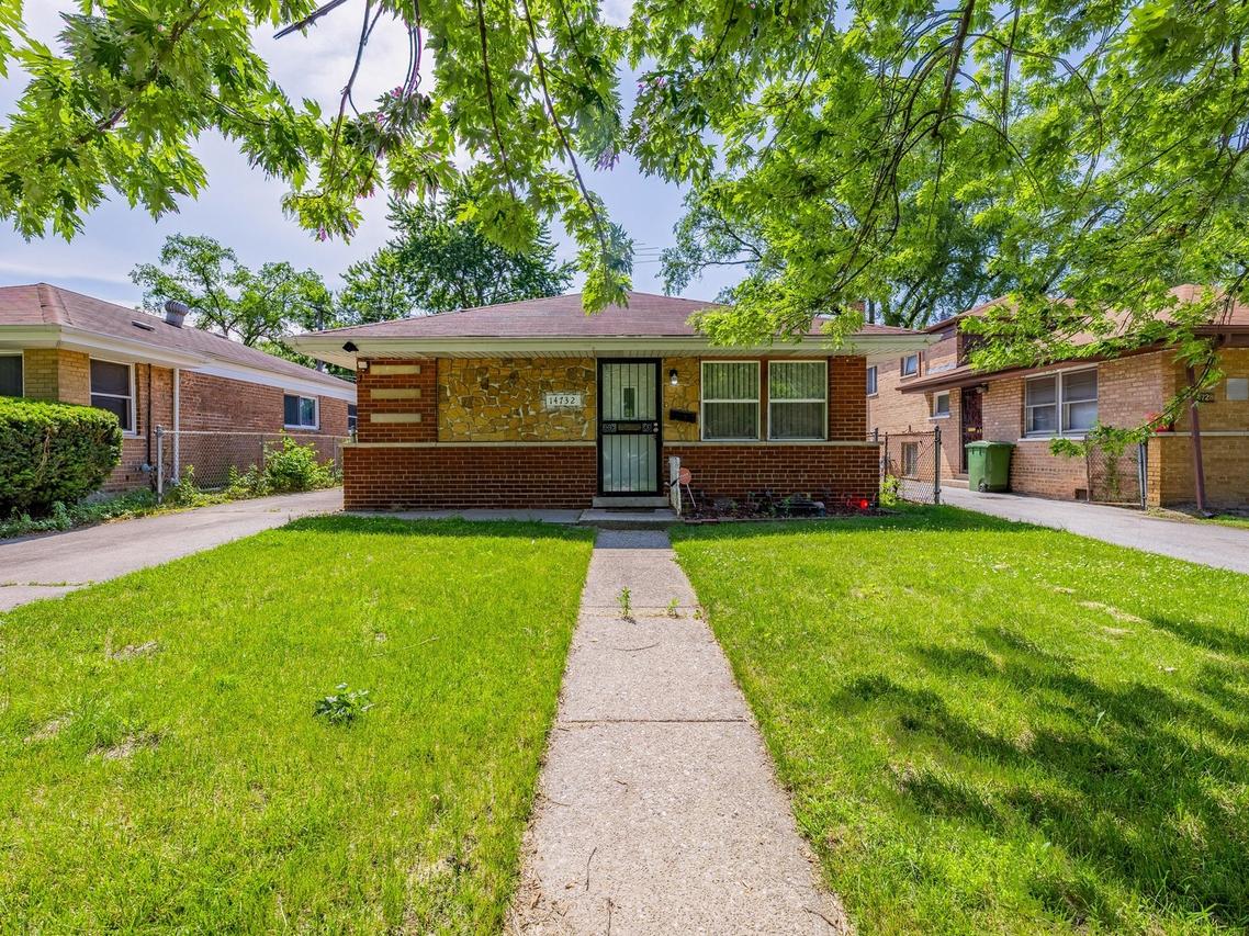 14732 Dorchester Ave., Dolton, IL 60419