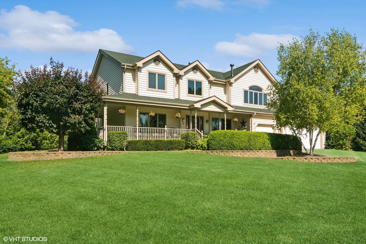 10305 Ridge Ln., Huntley, IL 60142