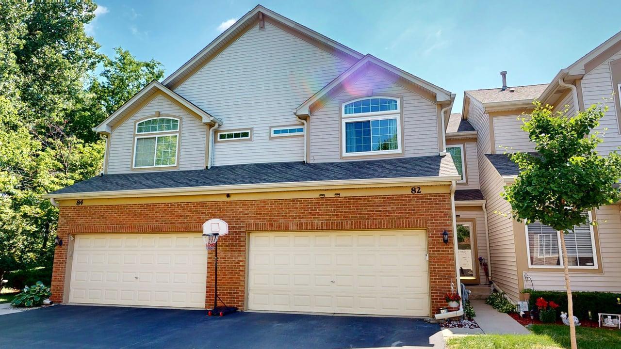 82 Southwicke Dr. #D, Streamwood, IL 60107