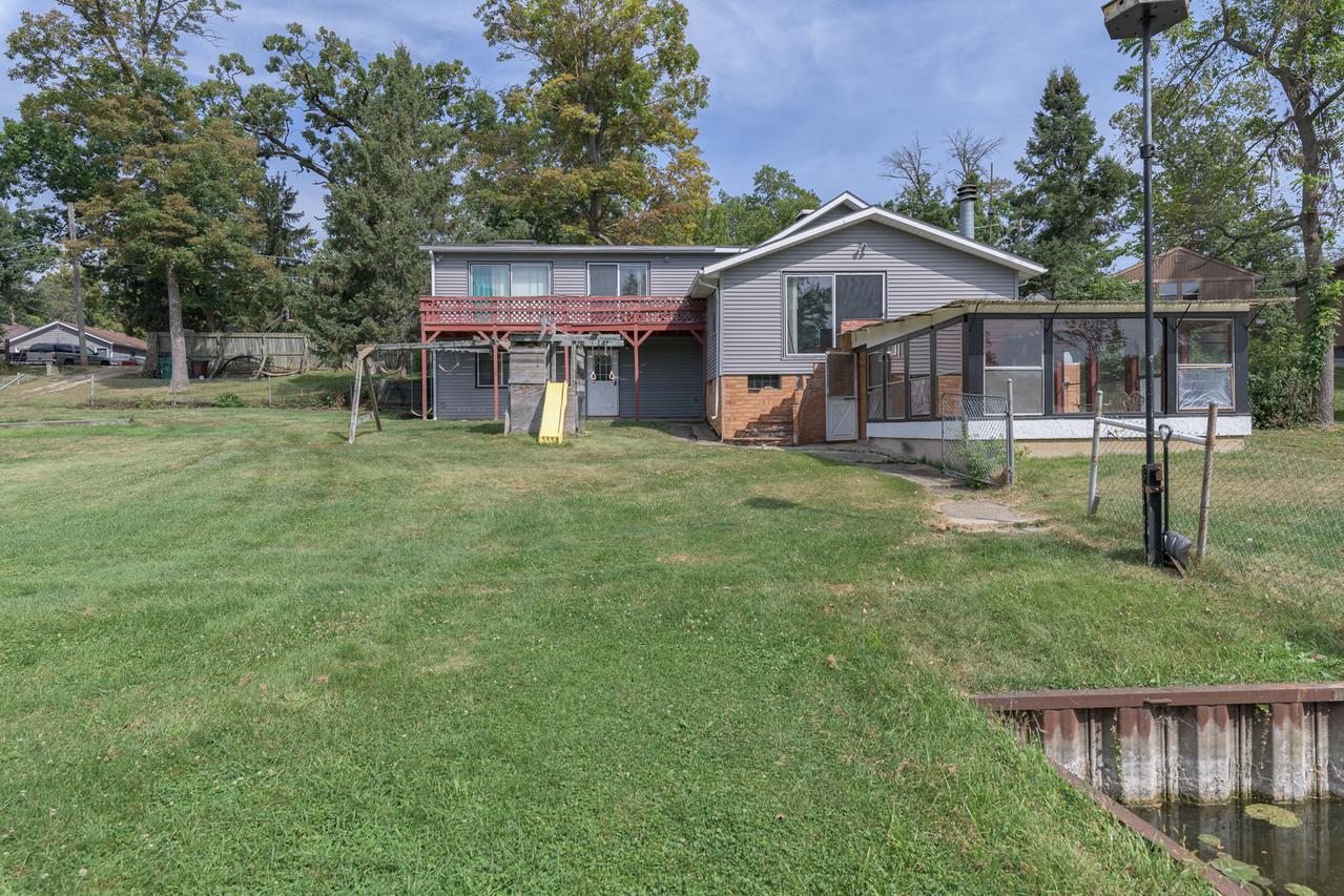 27517 W Ashland Ave., Spring Grove, IL 60081
