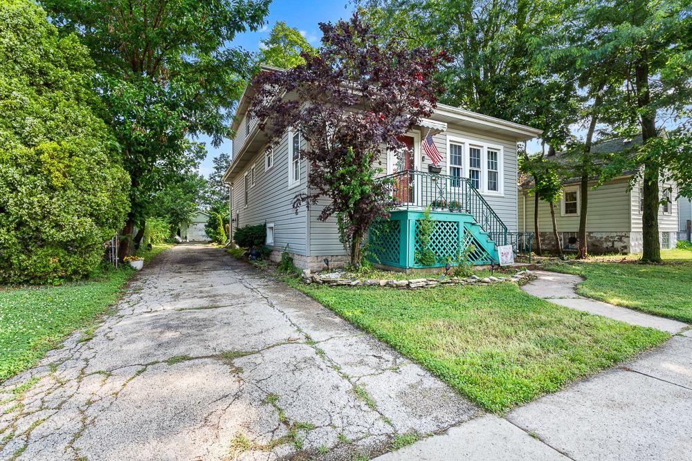 8112 Christie Ave., Lyons, IL 60534