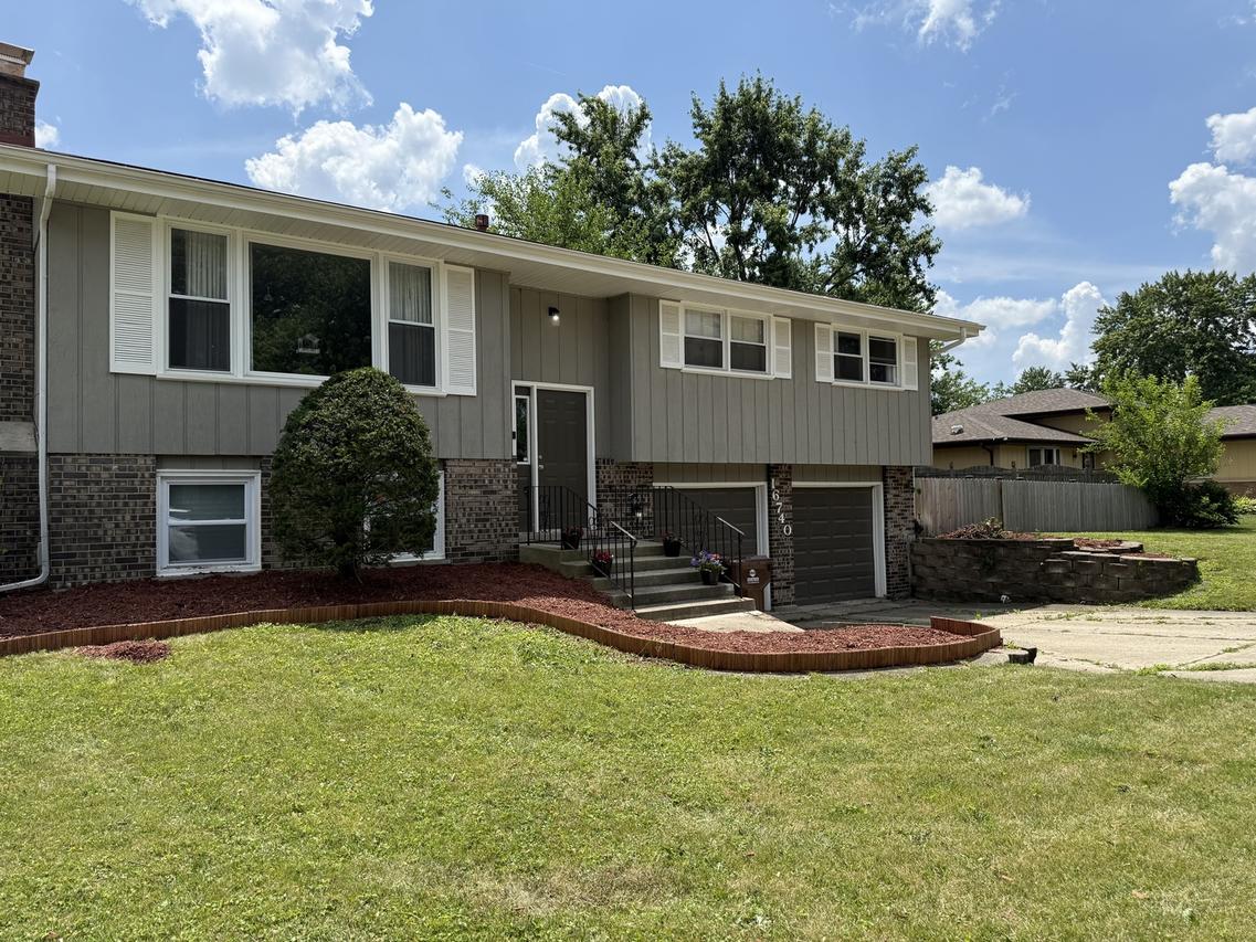 16740 Forest Ave., Oak Forest, IL 60452