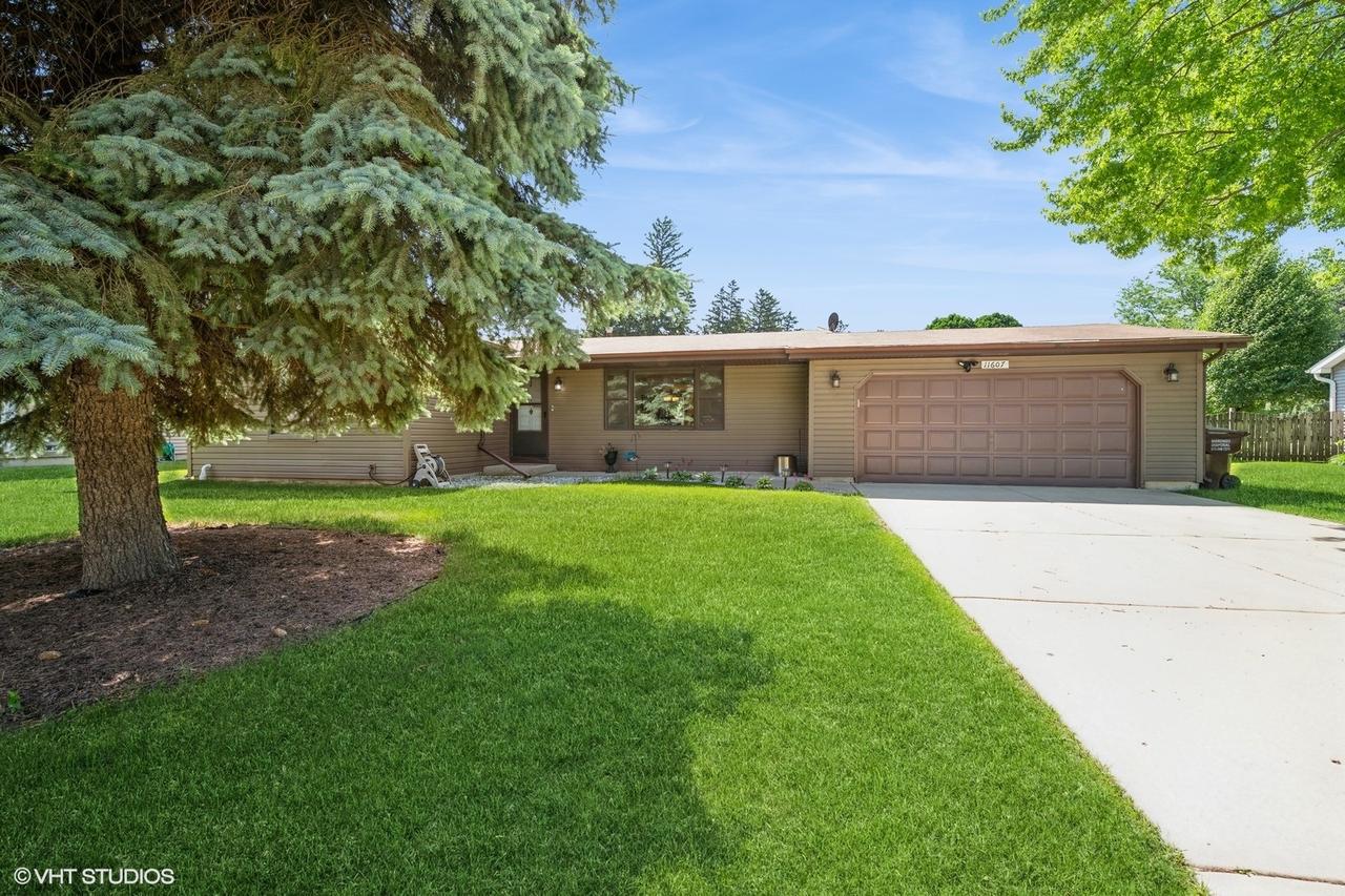11607 Frederick Way, Huntley, IL 60142