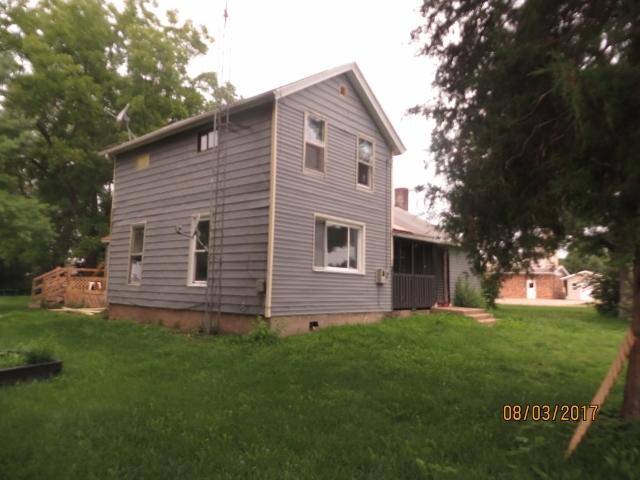 390 N East Ave., Amboy, IL 61310