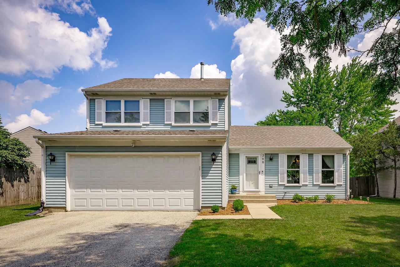 200 Heath Pl., Westmont, IL 60559