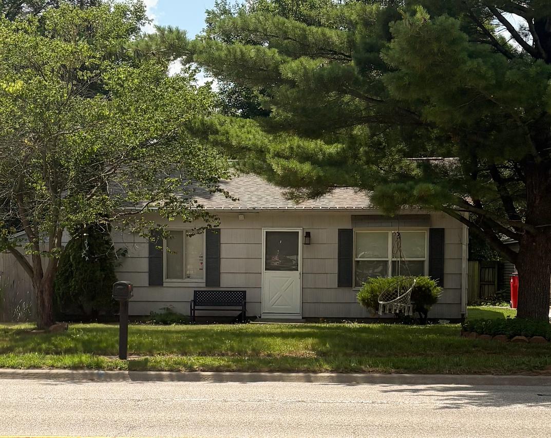 2203 W Kirby Ave., Champaign, IL 61821
