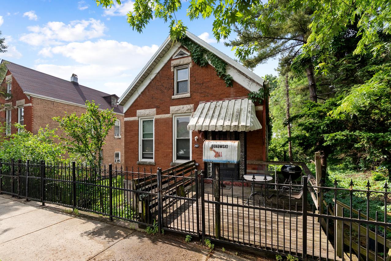 2421 W 21st Pl., Chicago, IL 60608