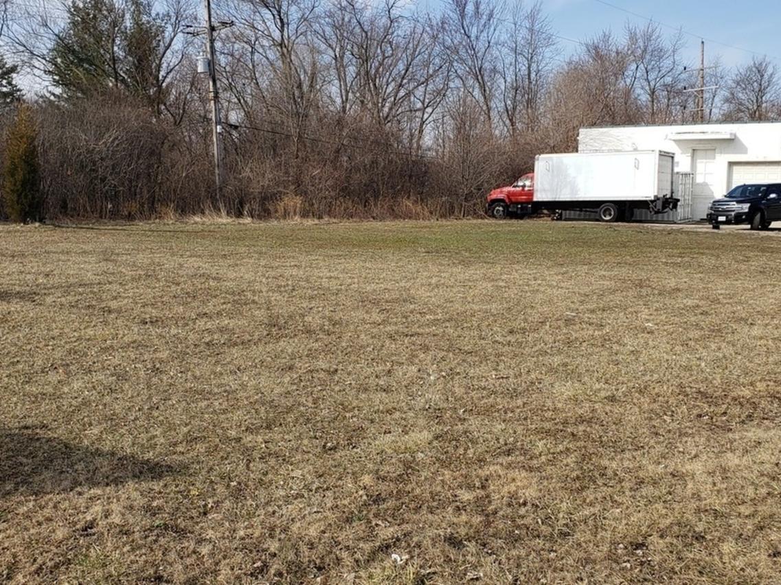 935 E Saint Charles Rd., Lombard, IL 60148