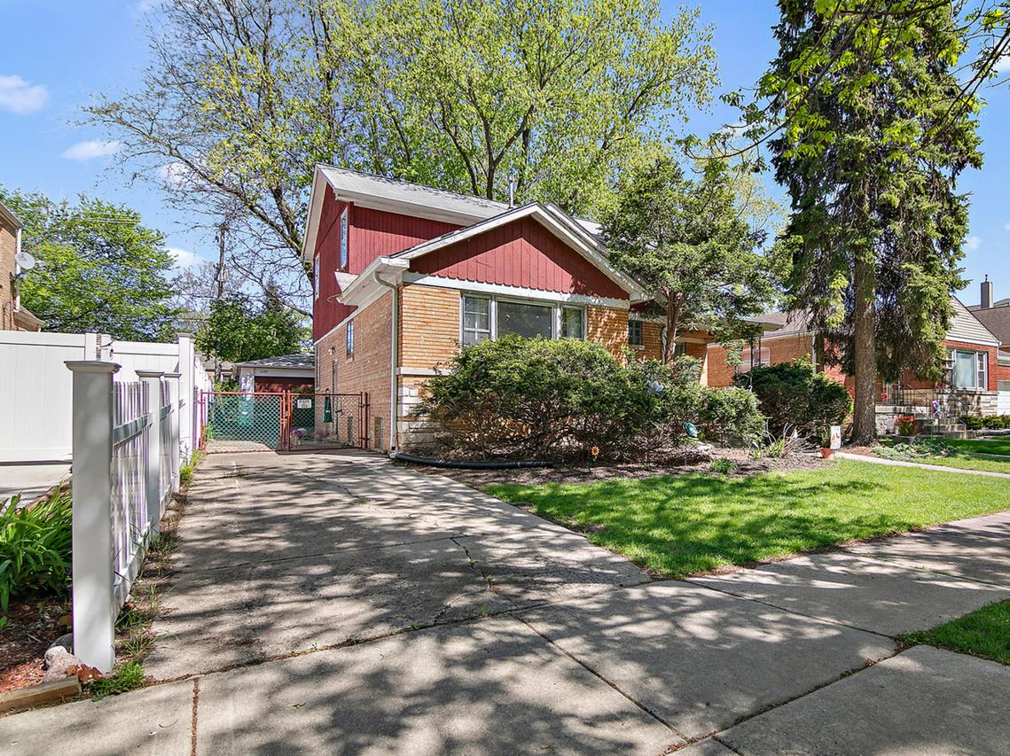11125 S Fairfield Ave., Chicago, IL 60655