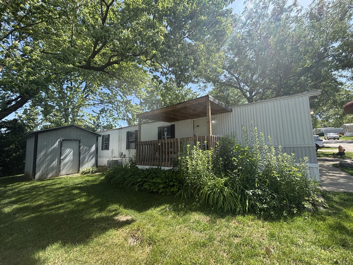 5088 Pebble Ln., Loves Park, IL 61111