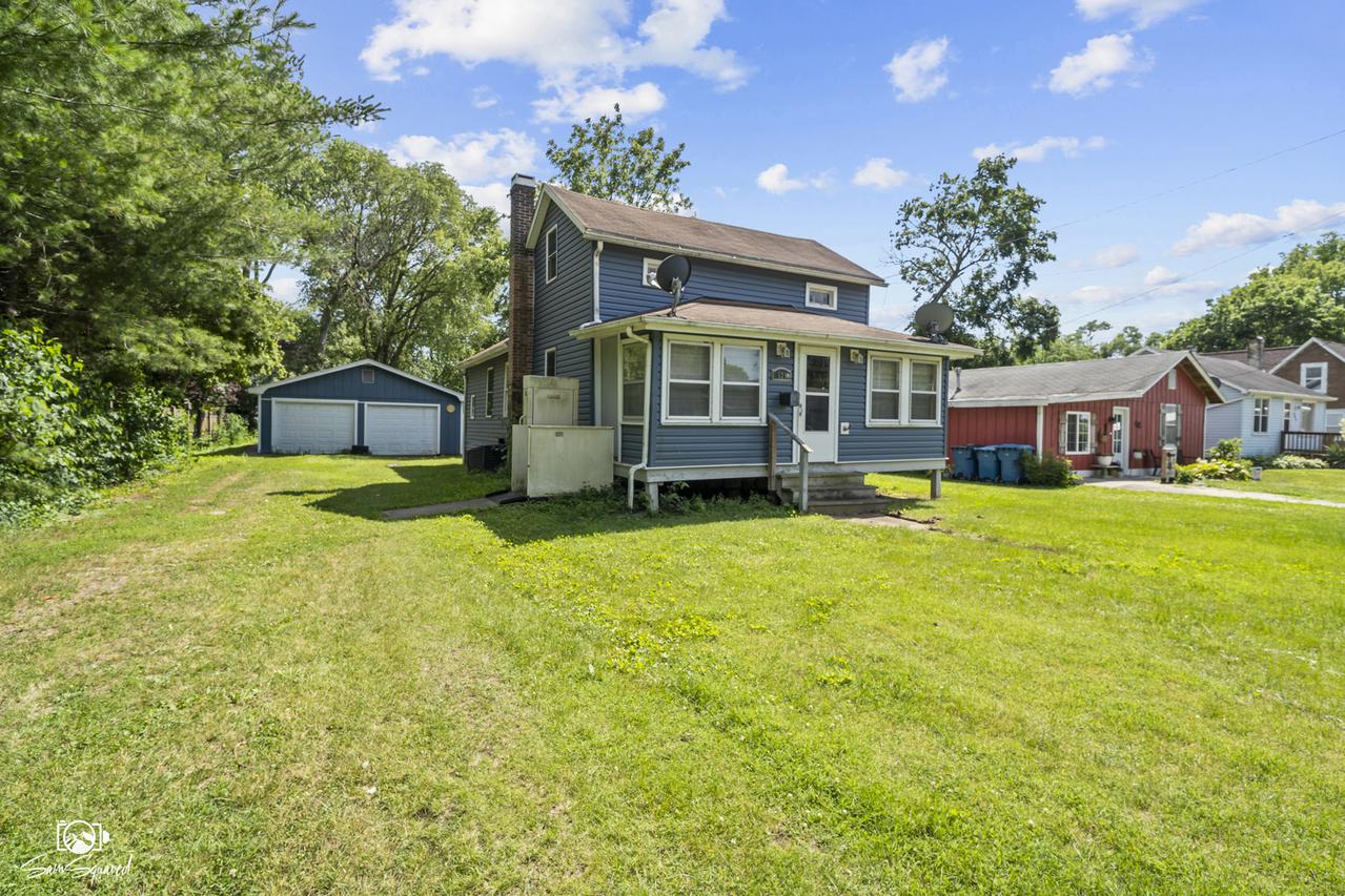 521 Water St., Momence, IL 60954