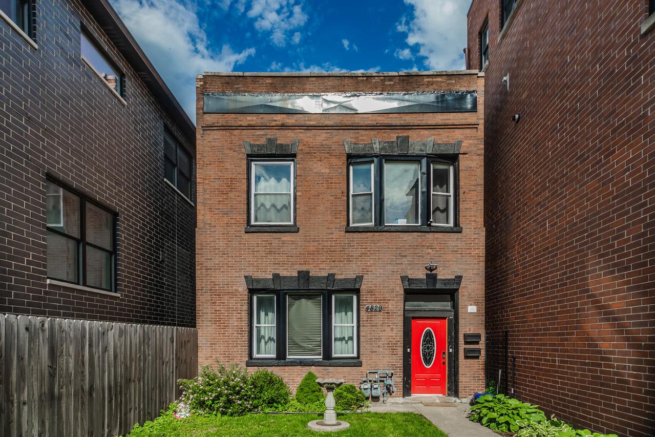 4829 S Champlain Ave., Chicago, IL 60615