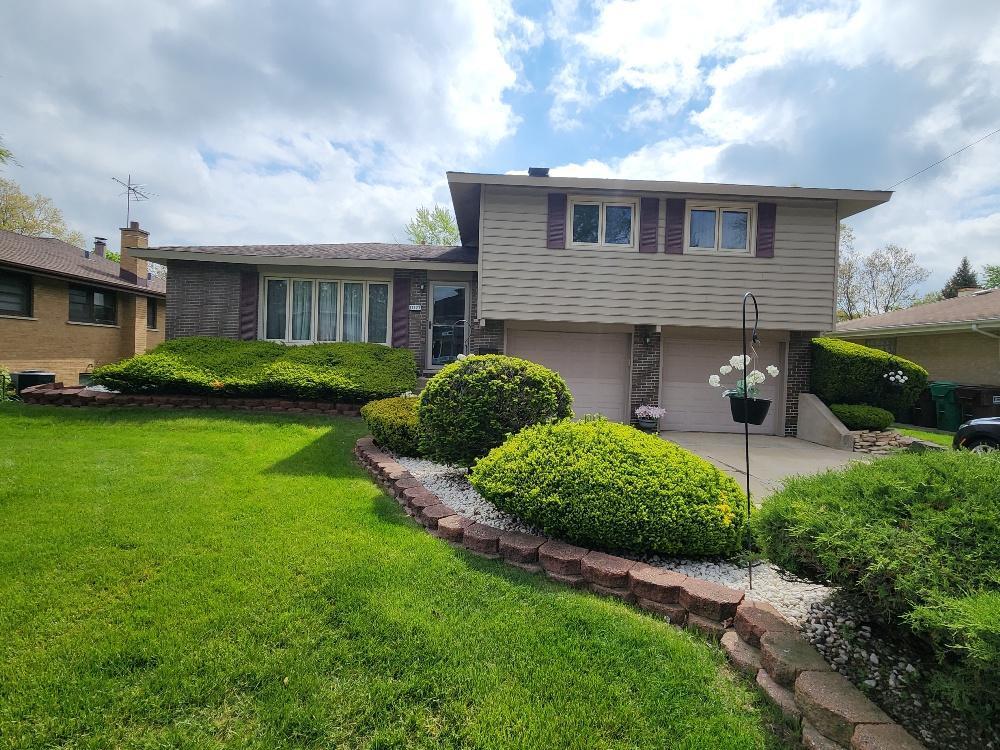 17227 70th Ave., Tinley Park, IL 60477