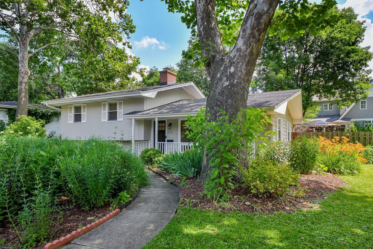 670 Melody Ln., Naperville, IL 60540