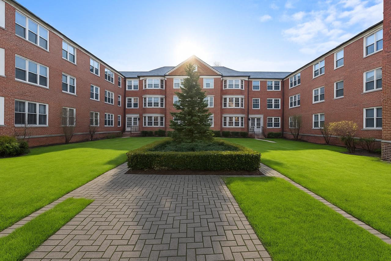 2228 Central St. #3, Evanston, IL 60201