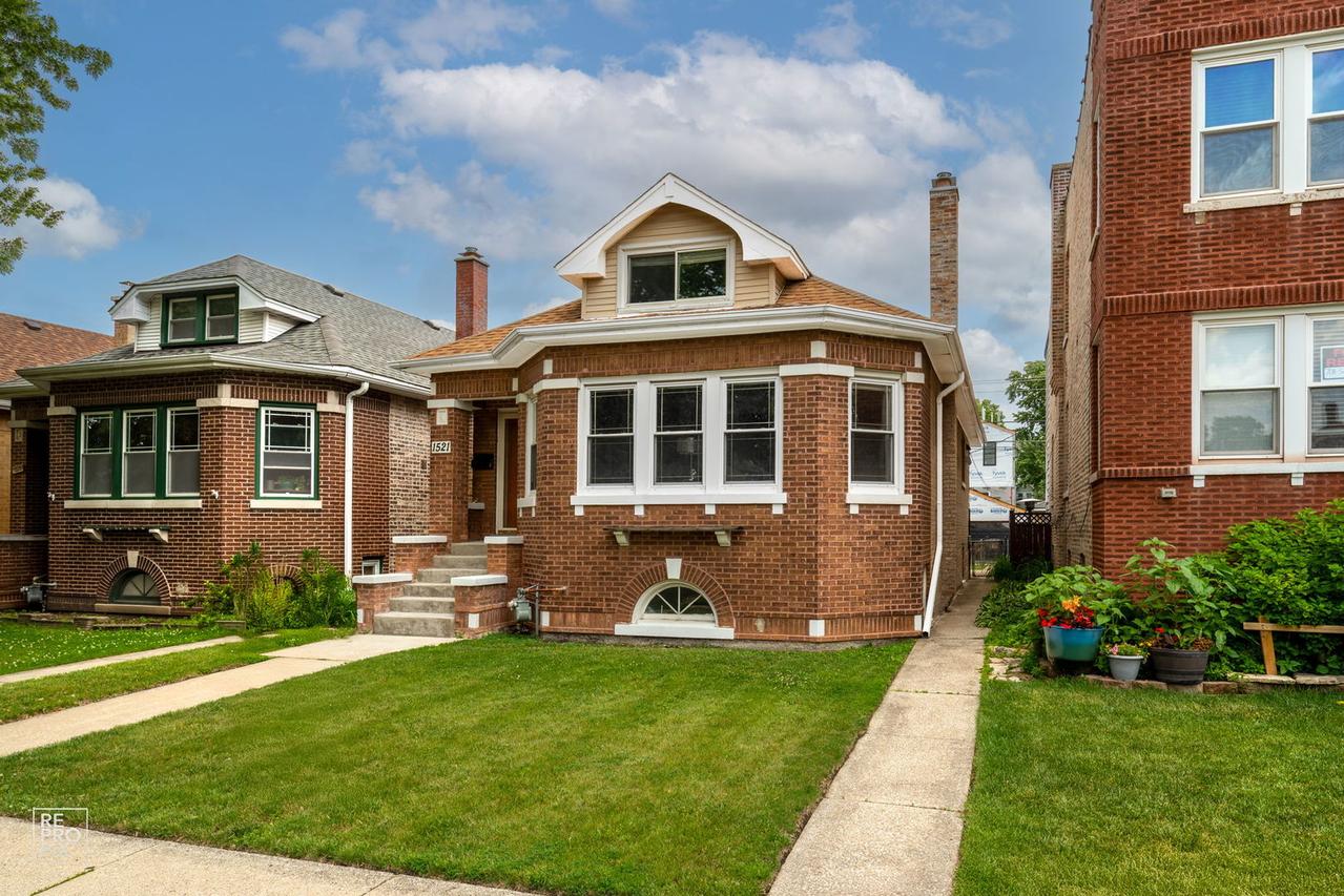 1521 Gunderson Ave., Berwyn, IL 60402