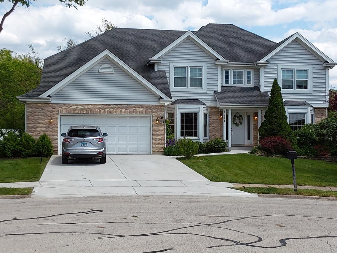 1694 Carthage Ct., Naperville, IL 60565