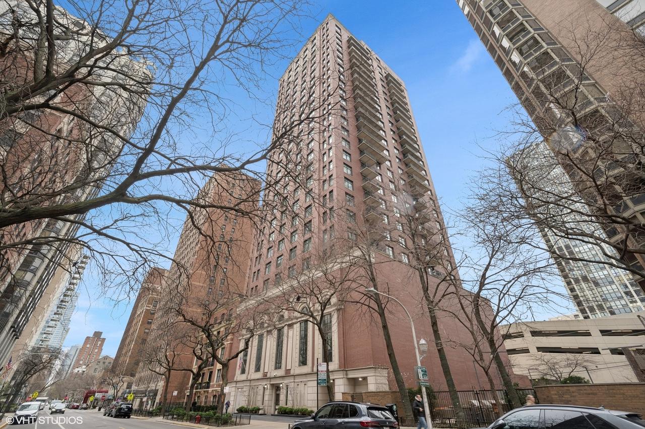1122 N Dearborn St. #10A, Chicago, IL 60610