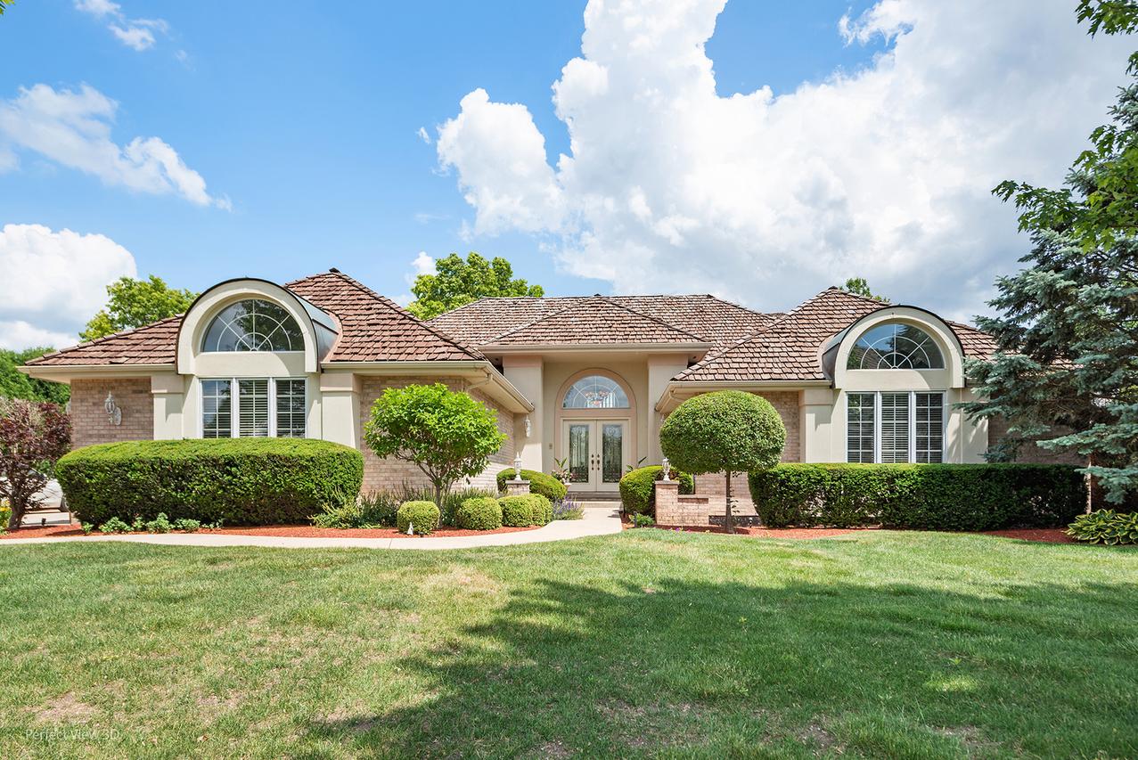 17 Ruffled Feathers Dr., Lemont, IL 60439