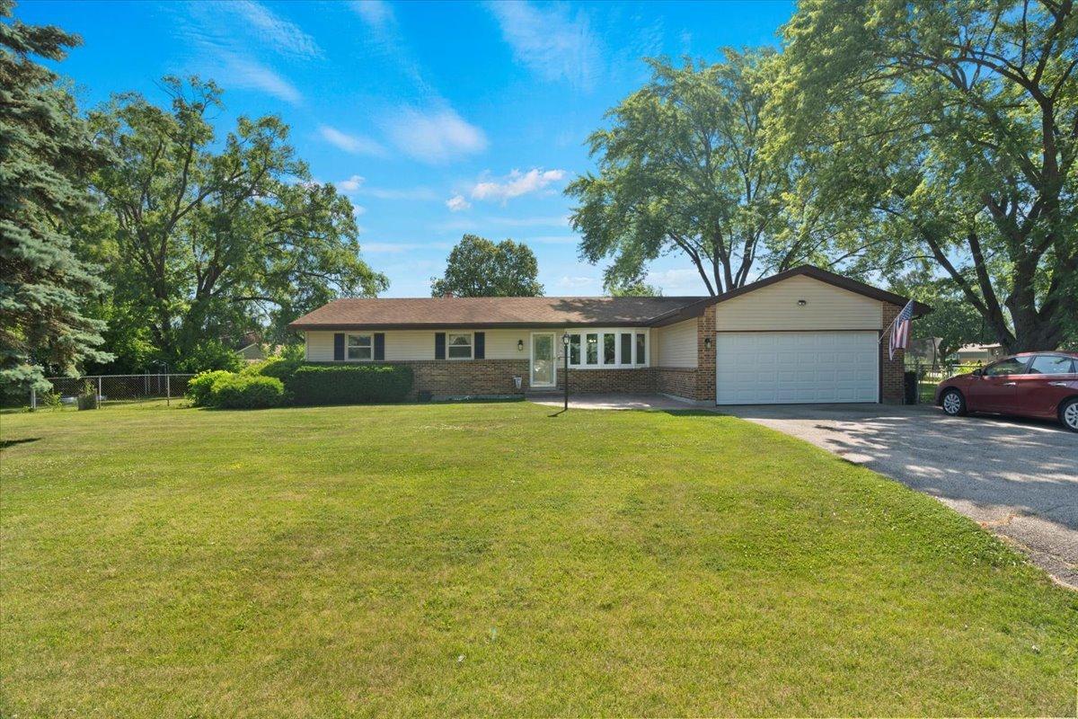 1514 N North Ave., Mchenry, IL 60050