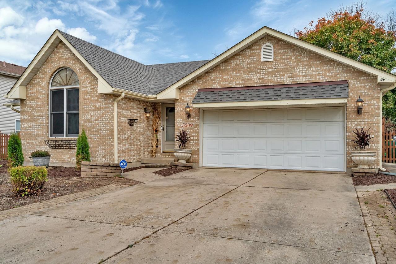 5209 Meadowbrook St., Plainfield, IL 60586