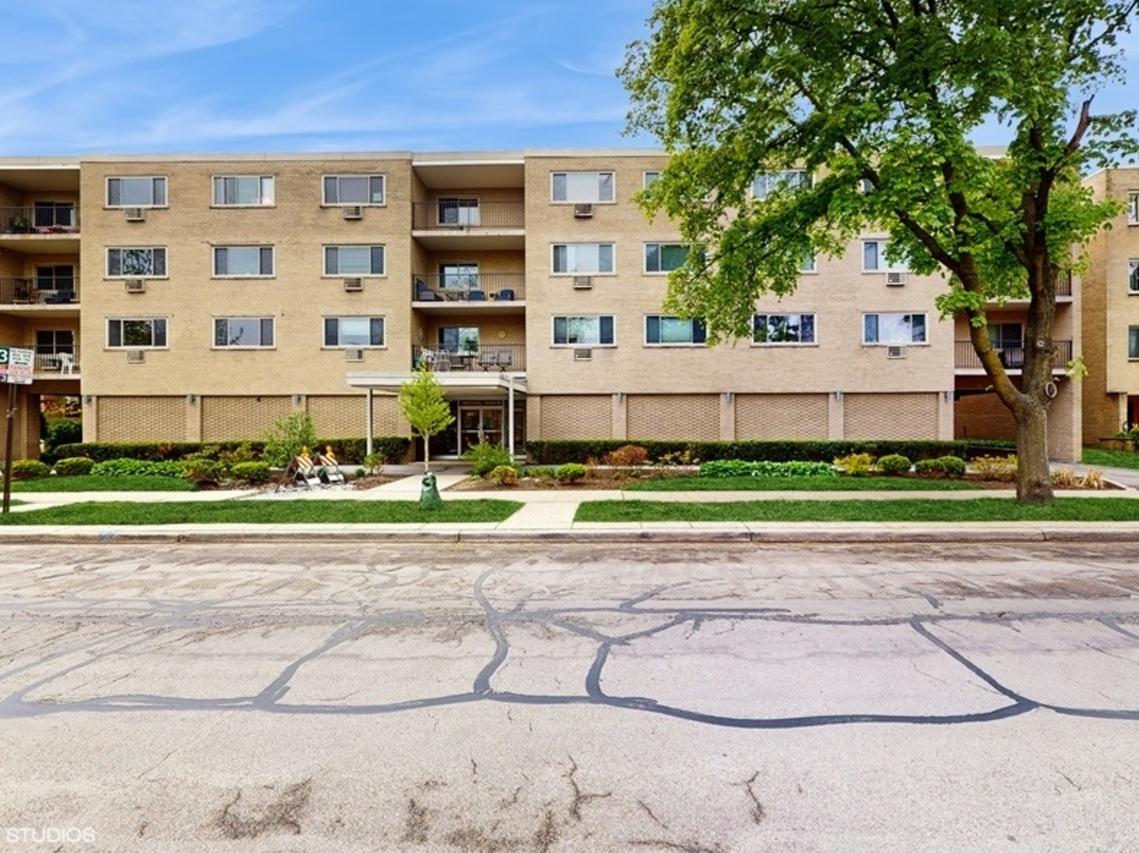 425 Home Ave. #3H, Oak Park, IL 60302