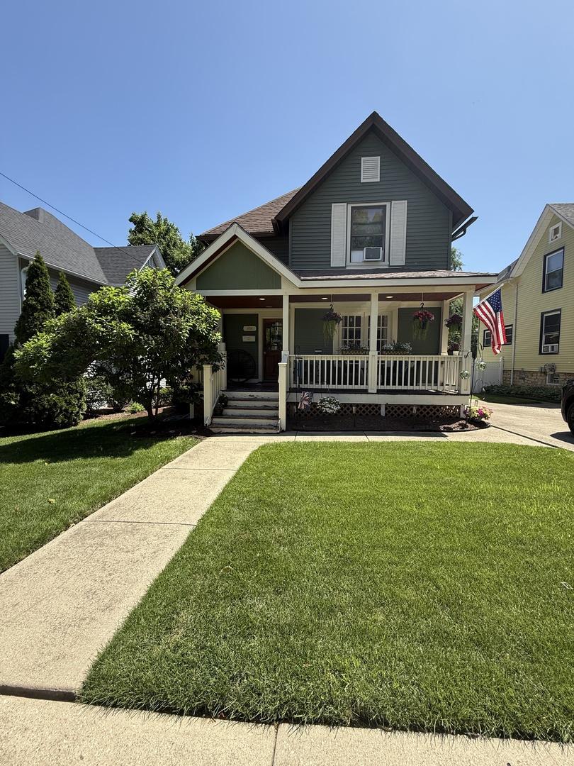 206 N 5th St., St. Charles, IL 60174