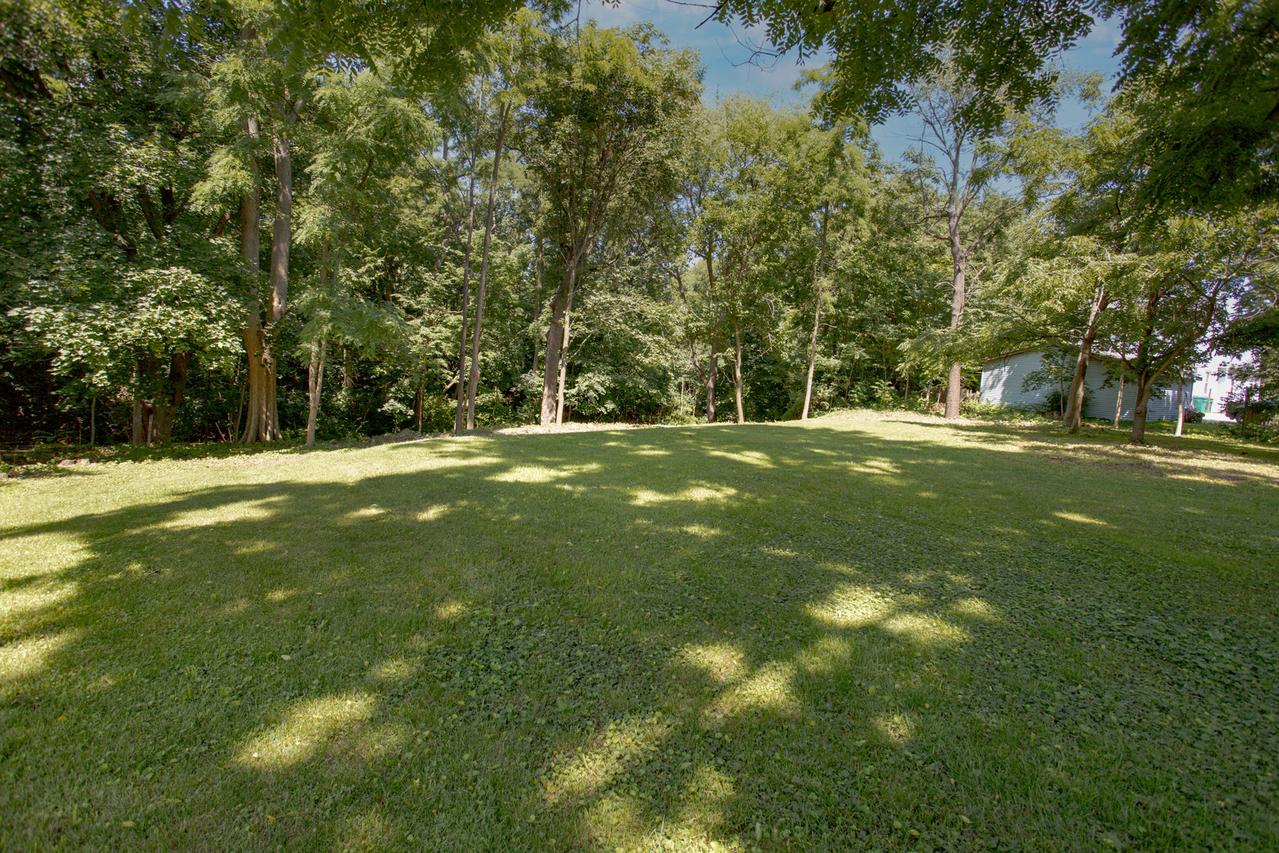 106 Hillsdale Rd., Joliet, IL 60433