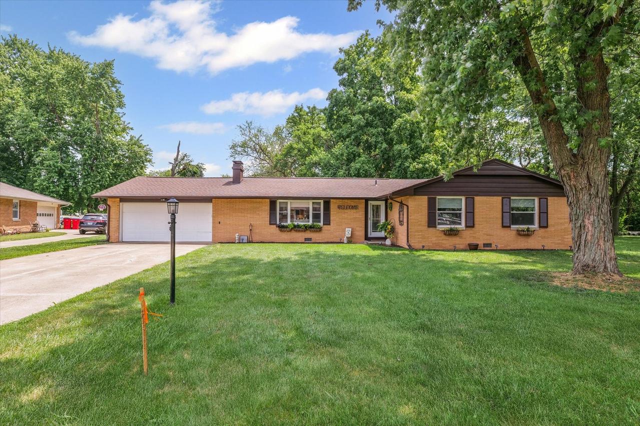 5 Golfview Ct., Savoy, IL 61874