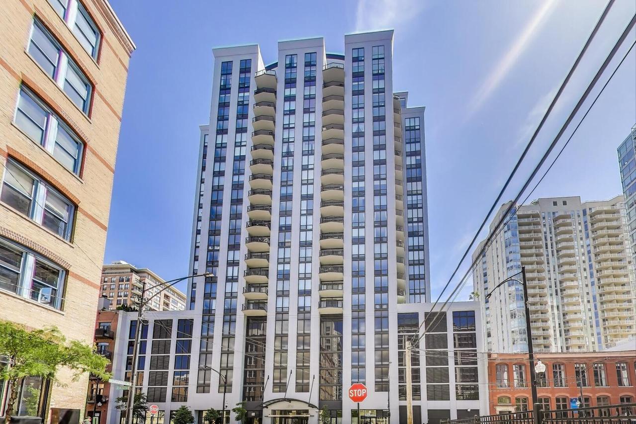 435 W Erie St. #1708, Chicago, IL 60654