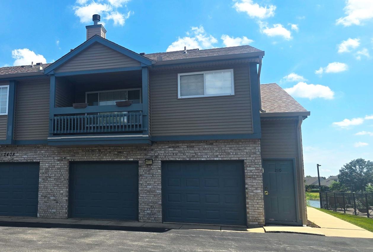 2408 Windward Blvd. #106, Champaign, IL 61821