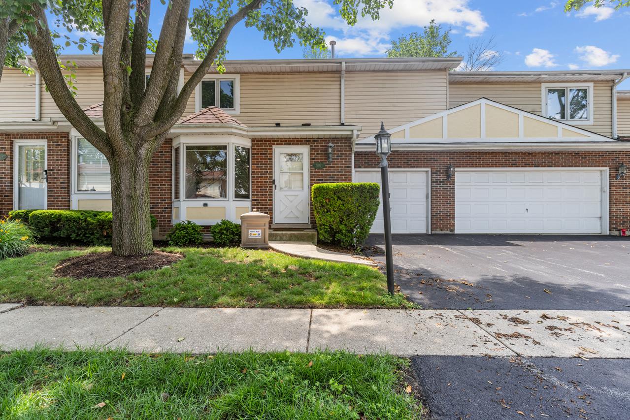 503 Blue Jay Ct., Mount Prospect, IL 60056